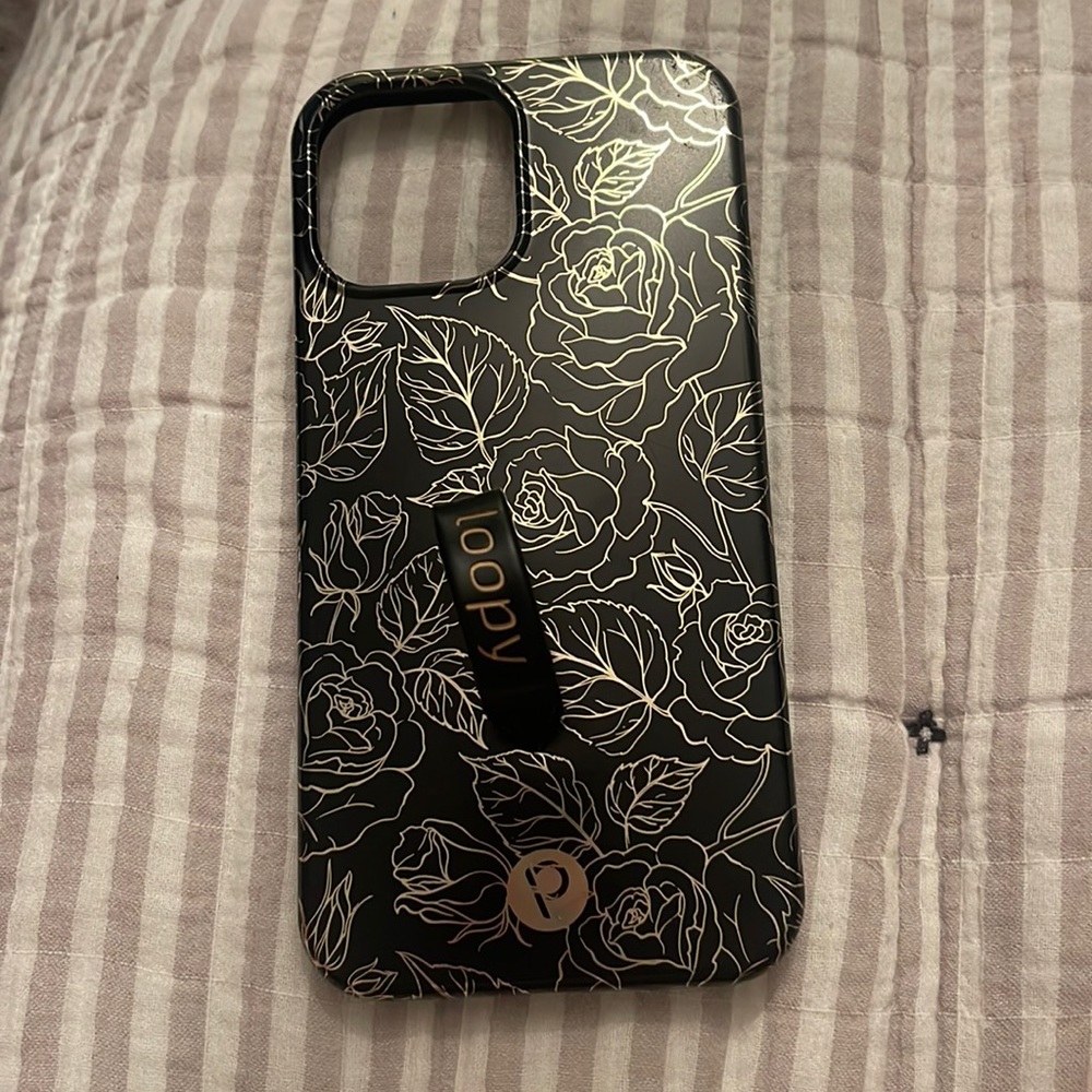Black and gold rose loopy case